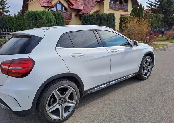 Mercedes-Benz GLA cena 93999 przebieg: 99000, rok produkcji 2018 z Wilamowice małe 56